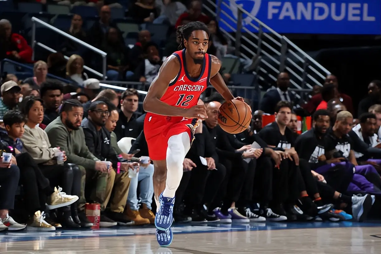 他的表现更, 场时间和表, 分手