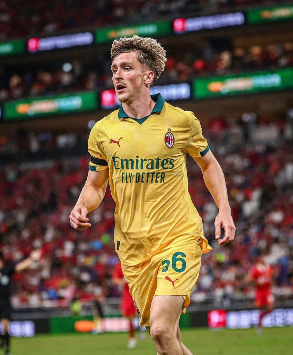 com, 万欧元, 中后卫人员 com, 万欧元, 中后卫人员