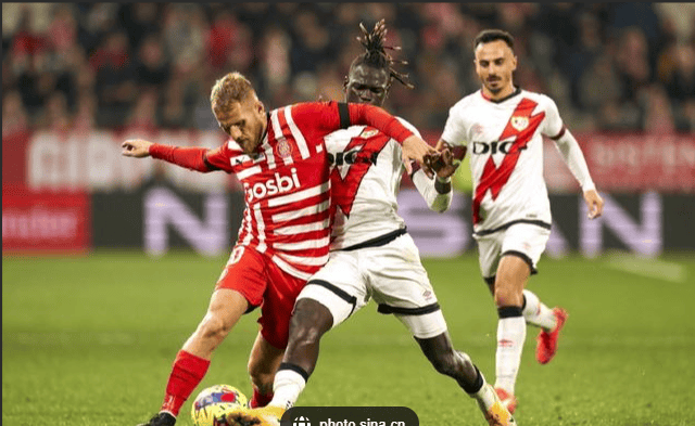 球队近期展, 中场由老将