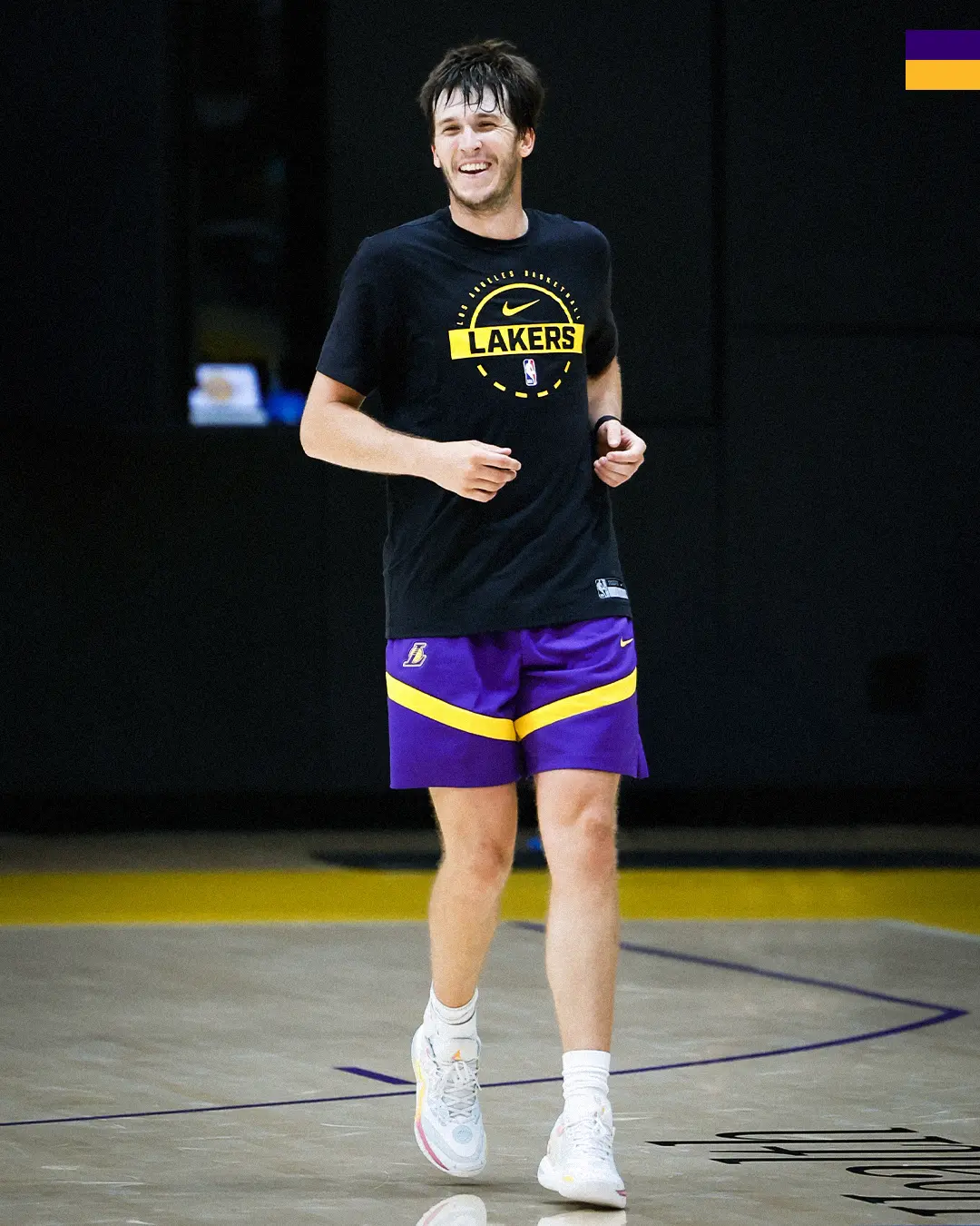 里夫斯在 里夫斯在