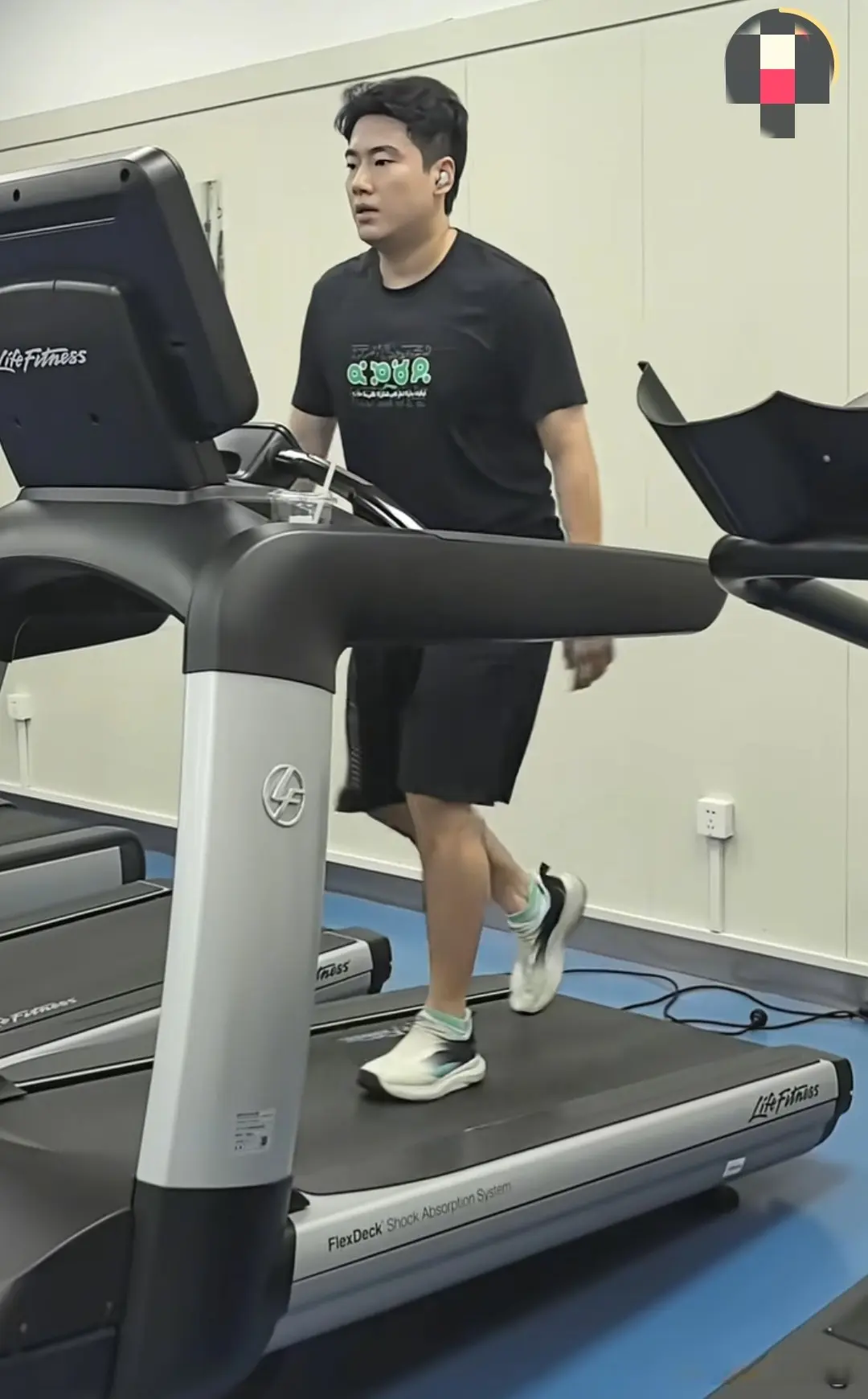 img, src, 有嘻哈节目