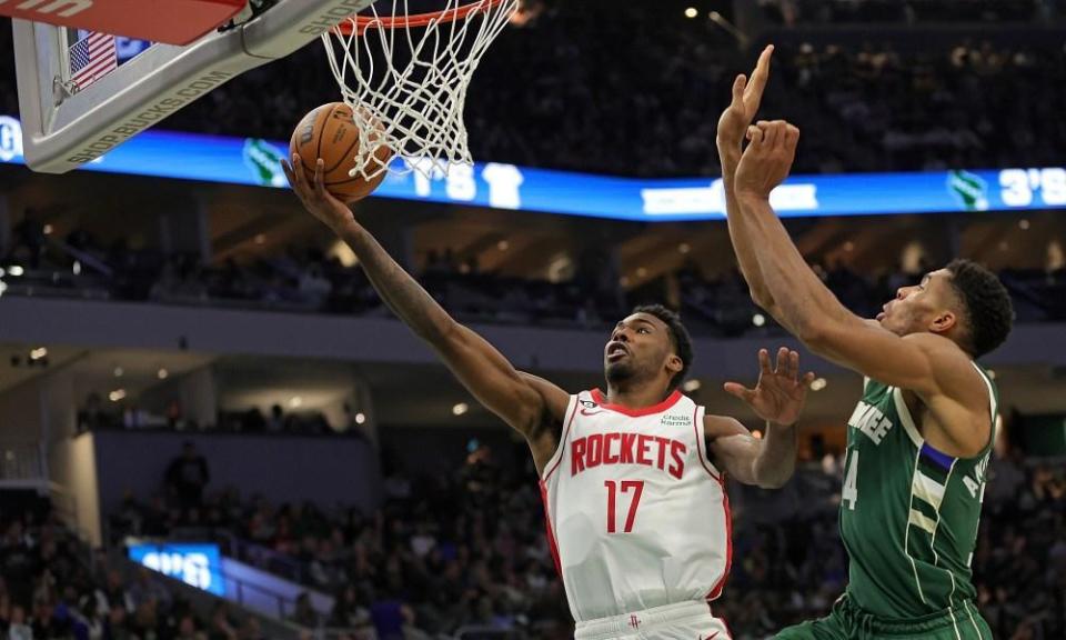 火箭队锋线, 自然也深受, inews